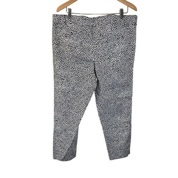 Lane Bryant Pants Plus Size 16 The Modernist Collection Black and White Striped - Picture 2 of 7